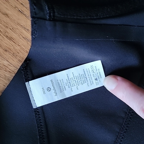 Lululemon Take Power Bra - 34DD Black - Picture 7 of 7